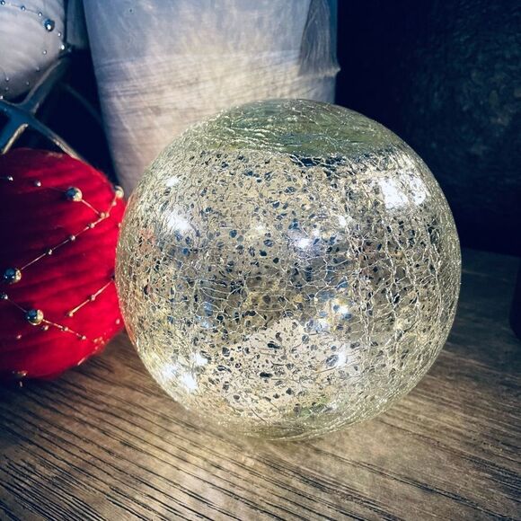 Lighted Crackled Glass Globe Silver Sphere Lamp - Picture 2 of 4